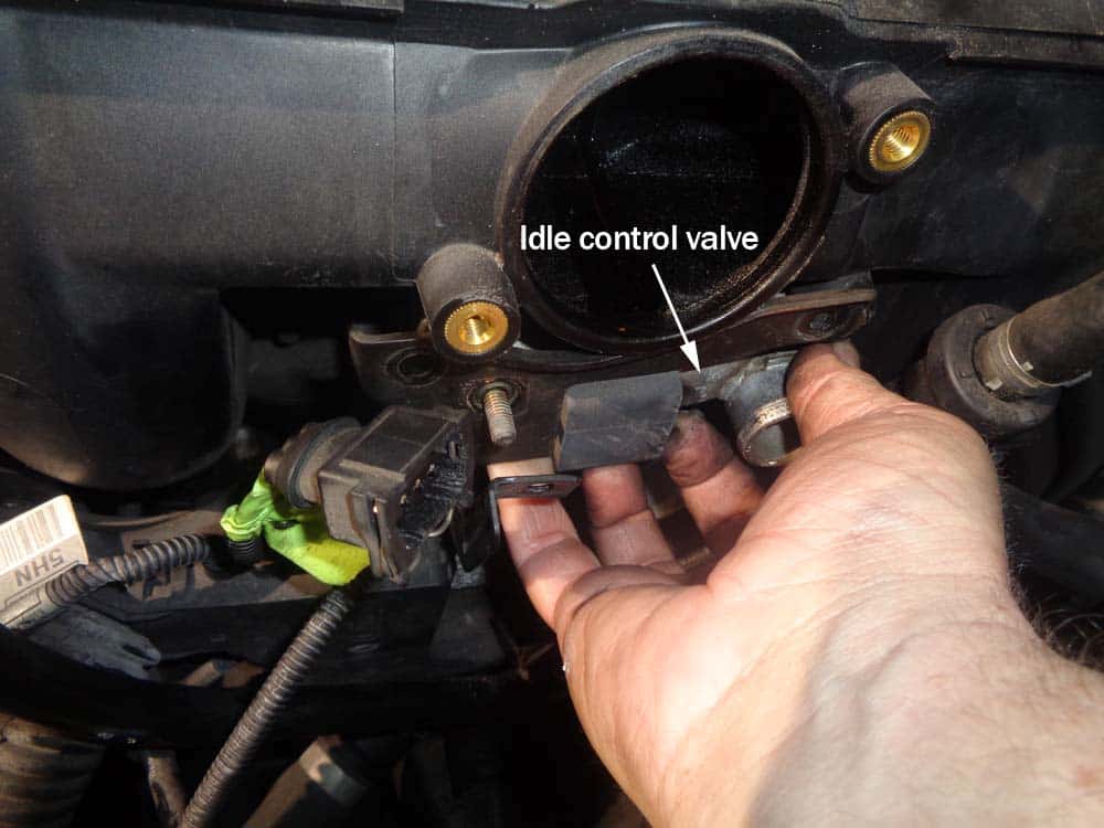 See B2705 repair manual